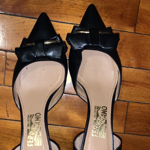 Salvatore Ferragamo black and gold flats - Picture 1 of 2